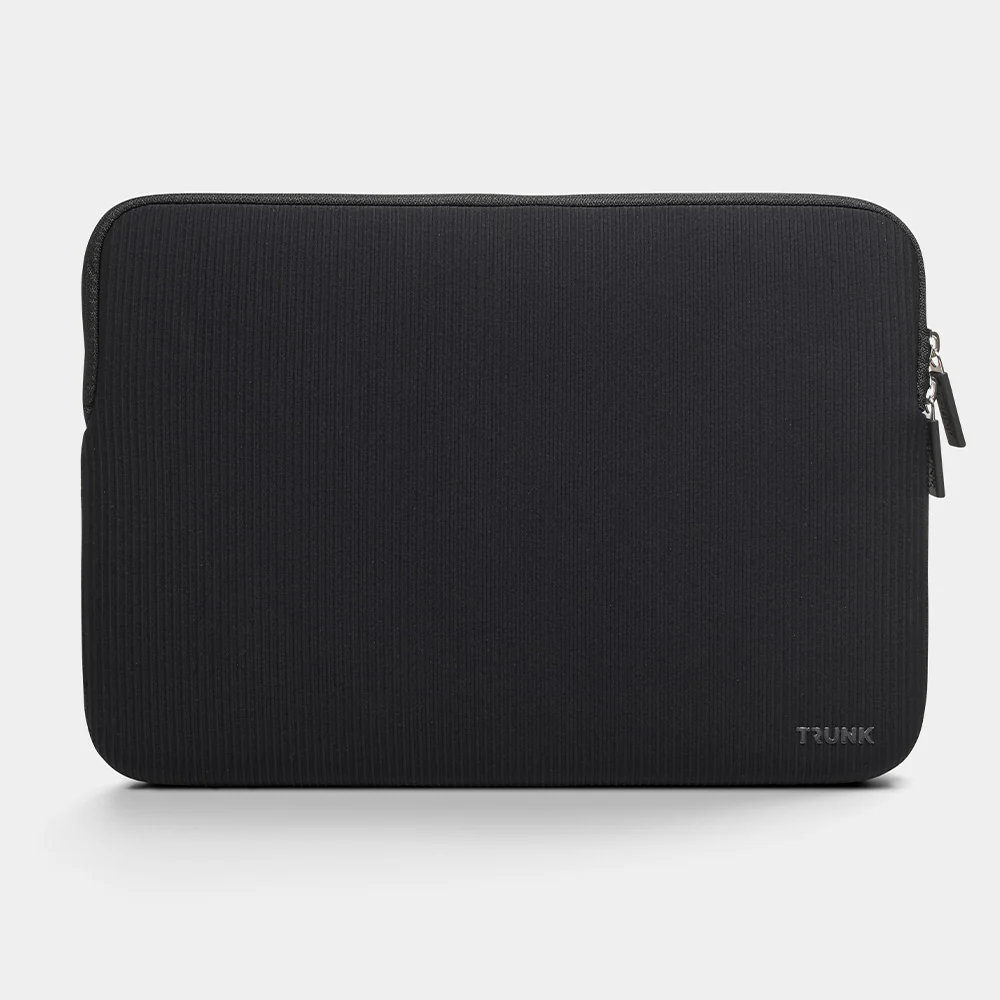 Trunk Ribbed Velvet Sleeve voor MacBook 13-inch - Zwart - Image 2